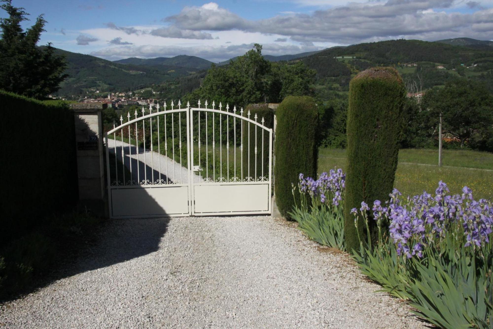 Bed and Breakfast La Bastide De Fontaille Сен-Фелисьен Экстерьер фото