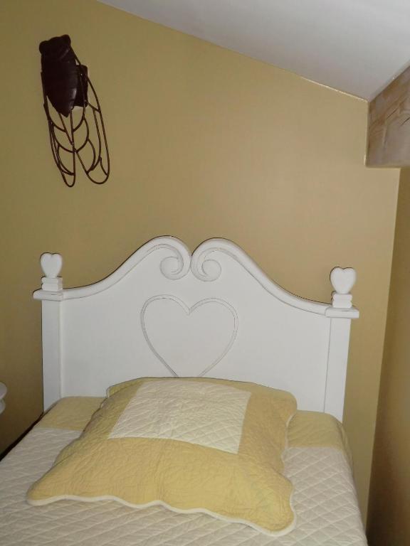 Bed and Breakfast La Bastide De Fontaille Сен-Фелисьен Номер фото
